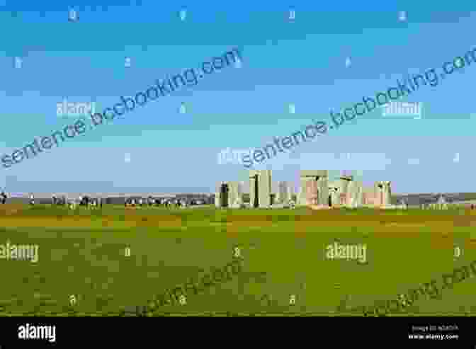 Panoramic View Of The Iconic Stonehenge Standing Amidst The Rolling Hills Of Salisbury Plain Let S Learn About England : History For Children Learn About English Heritage Perfect For Homeschool Or Home Education (Kid History 11)